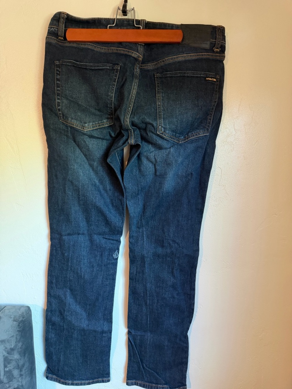 Volcom Men’s Straight Leg Jeans in Dark Indigo - Picture 2 of 4
